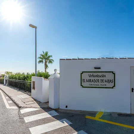 El Mirador In شقة *